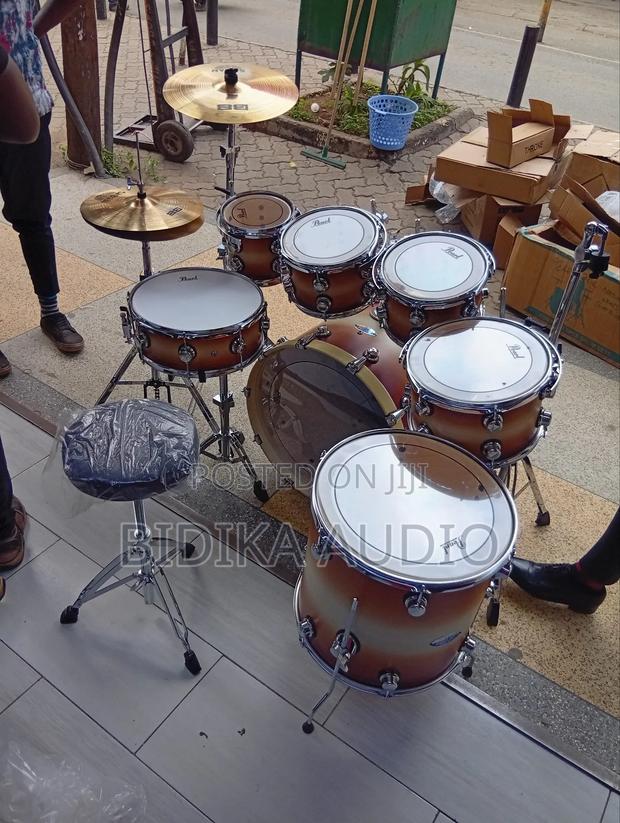 Quality 7 Piece Pearl Drumset - main view