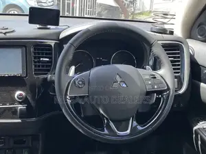 Mitsubishi Outlander 2020 Brown