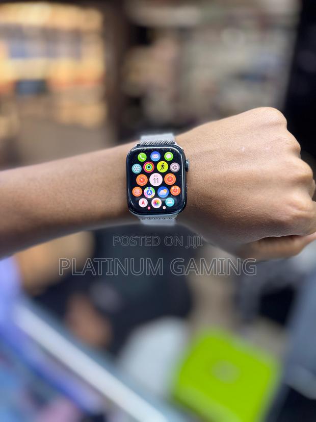 Apple Watch Series 8 ,45mm