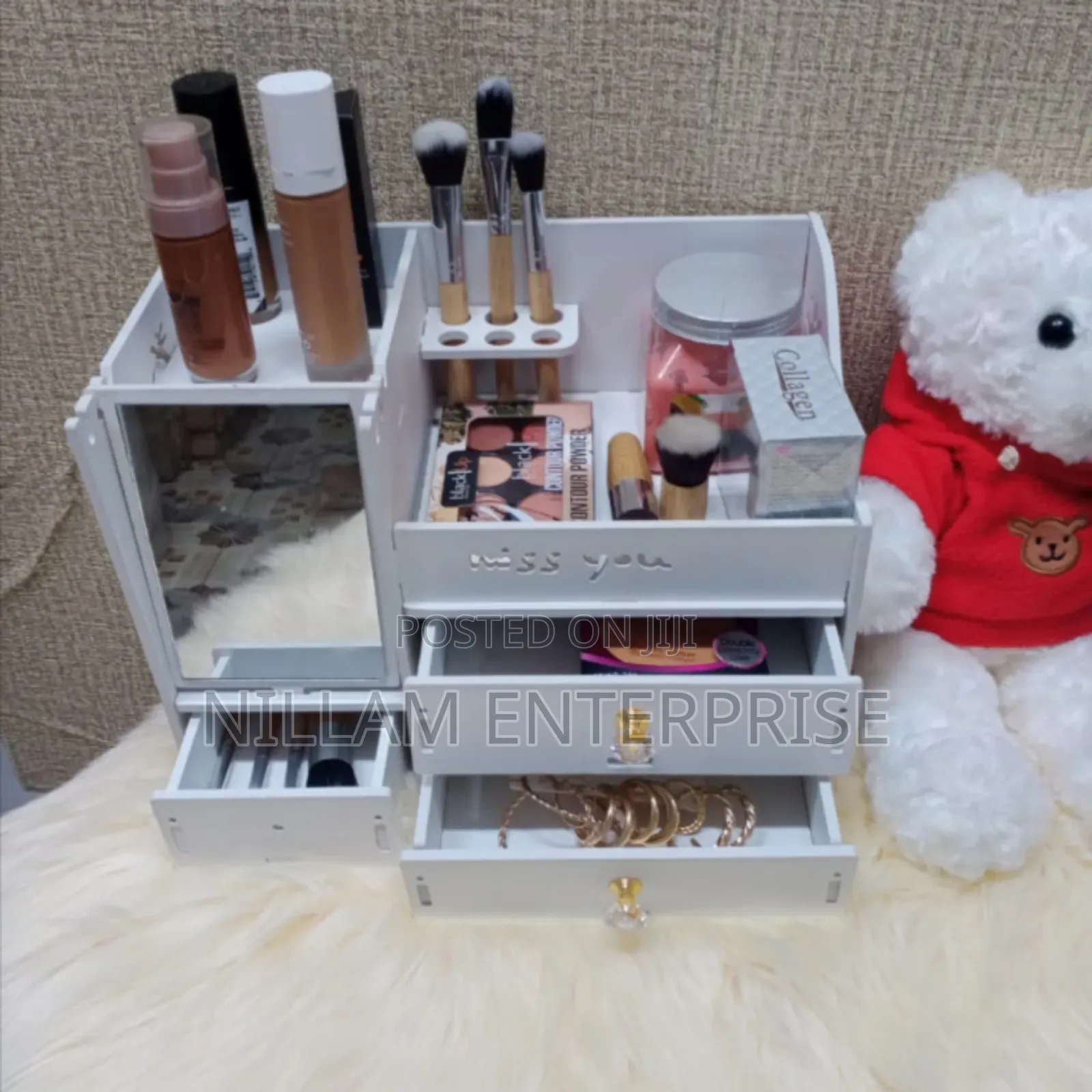 Multi-Storey Make-Up Organizer Drawer