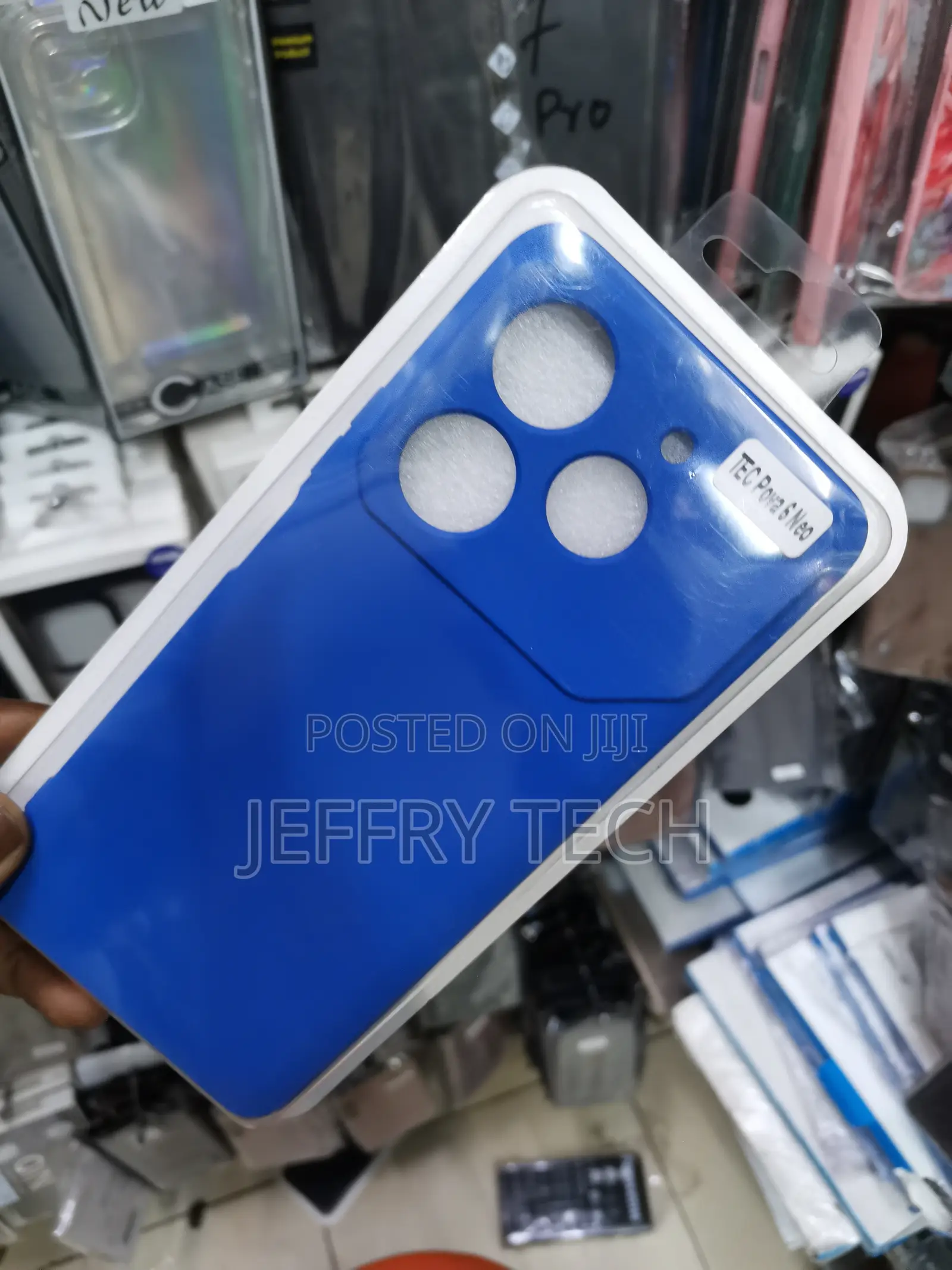 Loudcase Tecno Pova 6 Neo Liquid Silicone Case With Lanyard