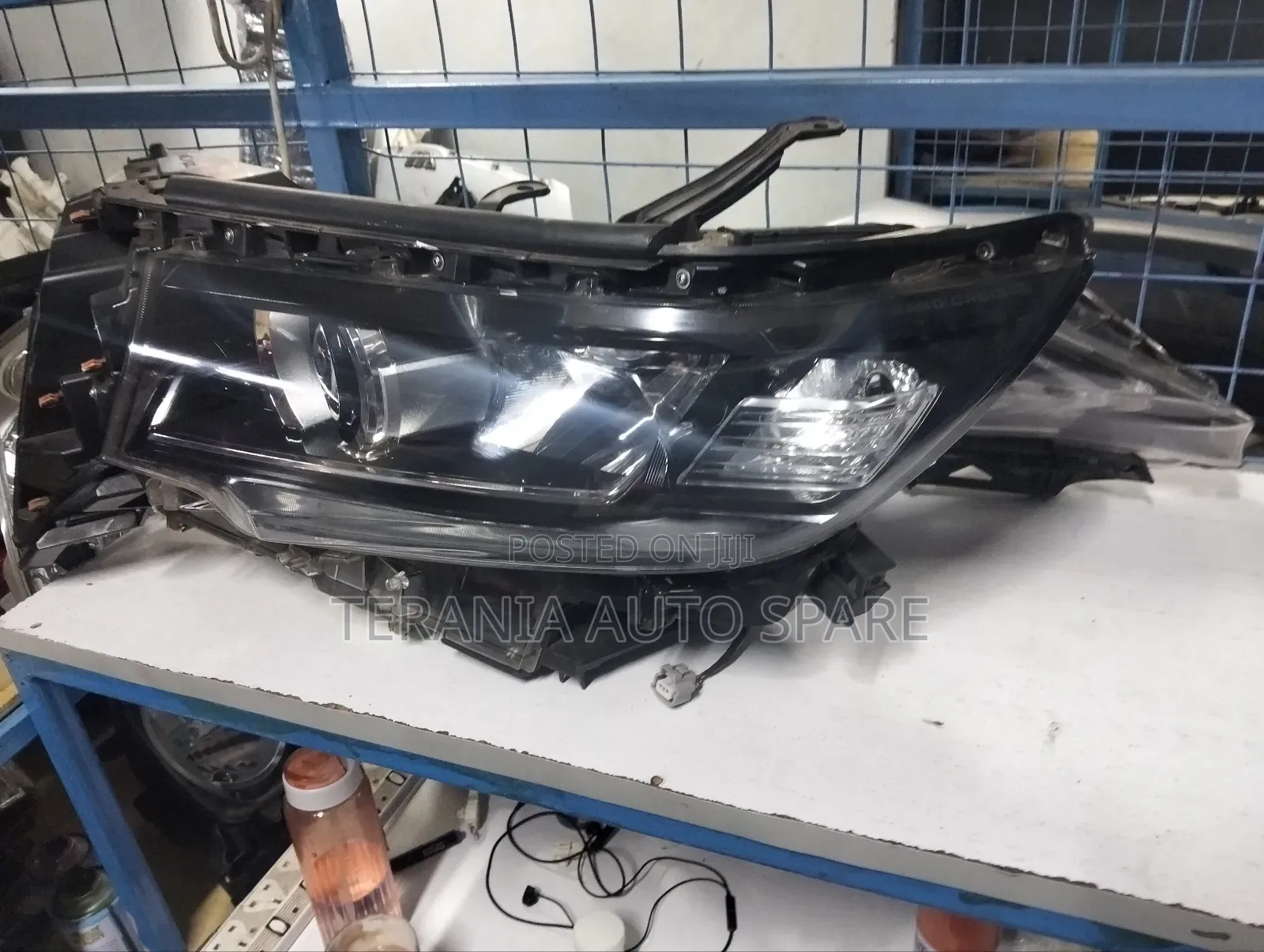 Prado 165 Headlight Letter J