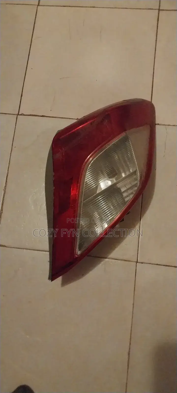 Toyota Vitz Tail Light (Right)