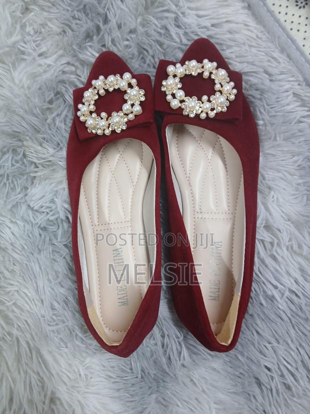 Good Quality Women Foot Wear Comfortable Red With Circle Buc - main view
