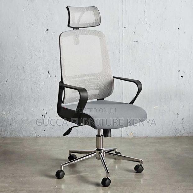 Office Chair:Profesional Mesh Chair With Adjustable Headrest - thumbnail 2
