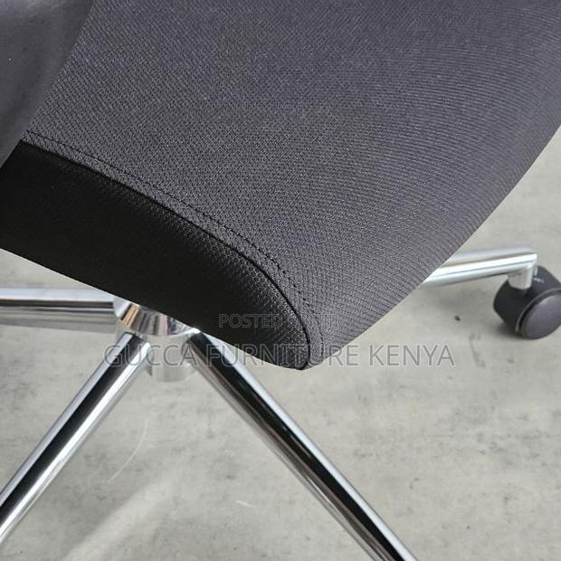 Office Chair:Profesional Mesh Chair With Adjustable Headrest - thumbnail 4