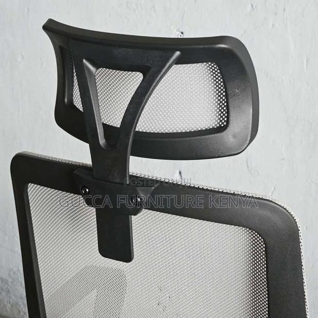 Office Chair:Profesional Mesh Chair With Adjustable Headrest - thumbnail 6