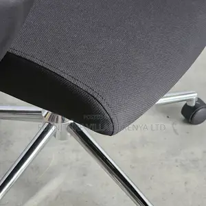 Office Chairs:Pro-Grade Mesh Task Chair With Headrest