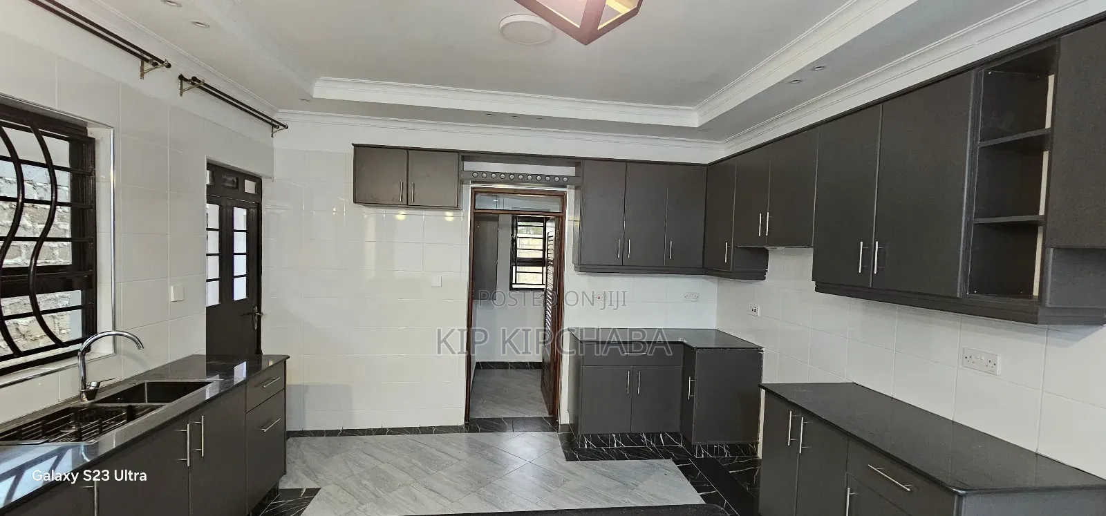 3bdrm Bungalow in Blossom Elgon View for sale