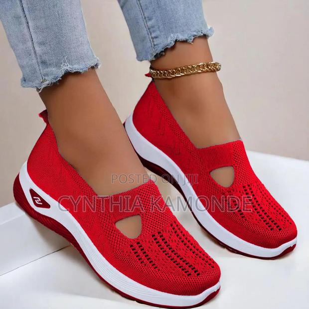 Soft Sole Breathable Ladies Shoes