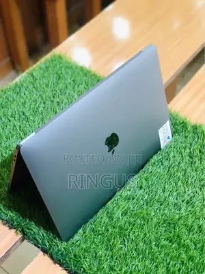 Laptop Apple MacBook Pro 2020 M1 16GB Apple M1 SSD 256GB