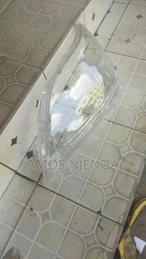 Harrier 2000 Headlight Lens