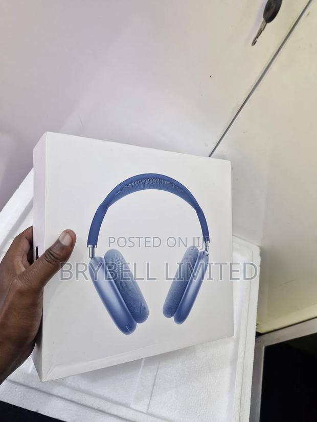 Brand New, Sealed Airpods Max Blue With Smart Case - thumbnail 5
