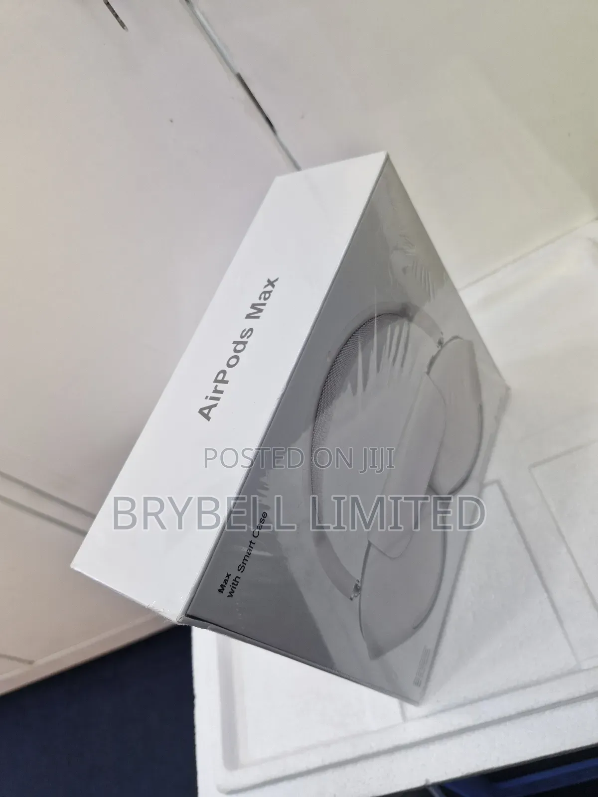 White Brand New iPhone Airpods Max