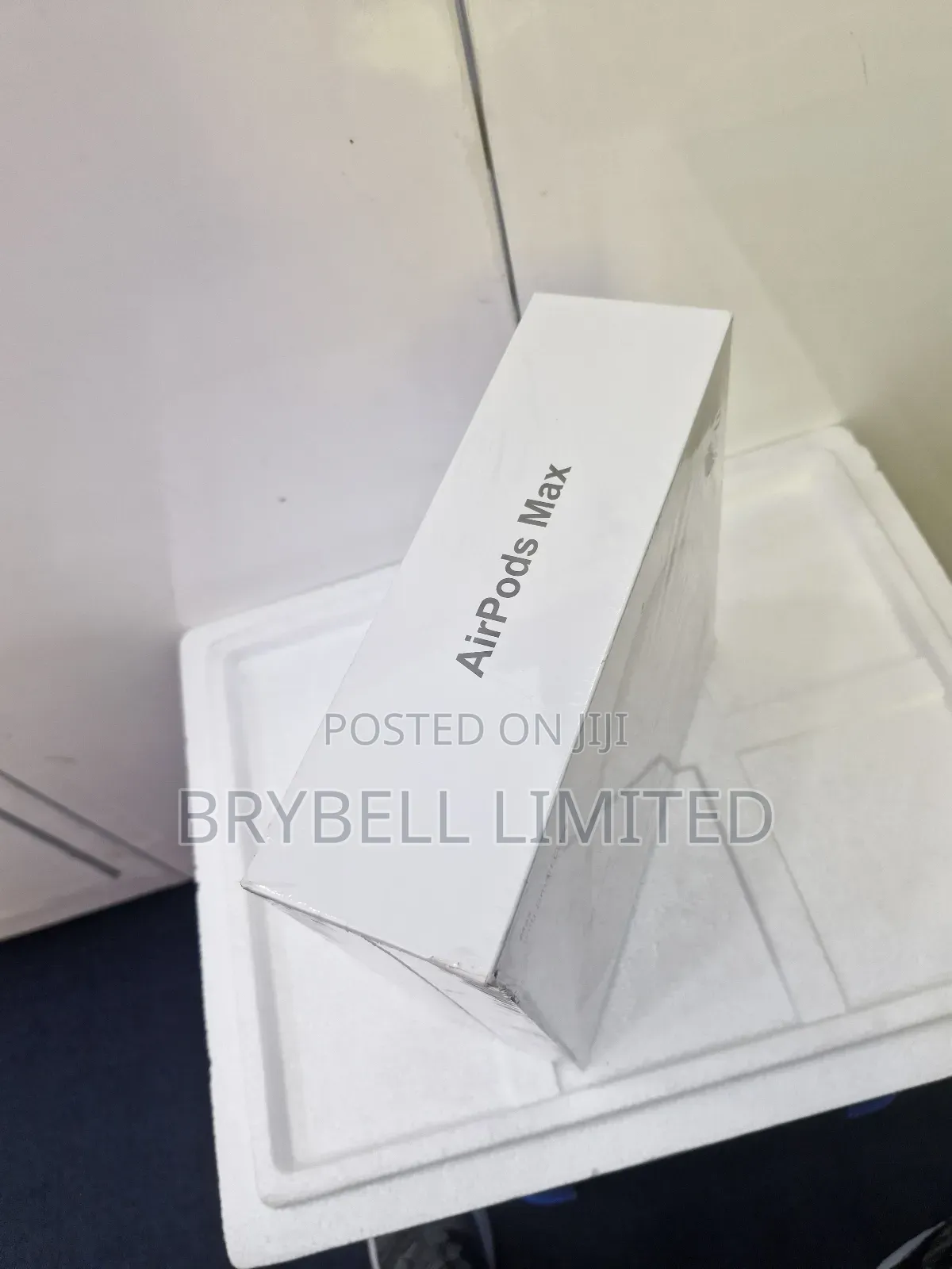White Brand New iPhone Airpods Max