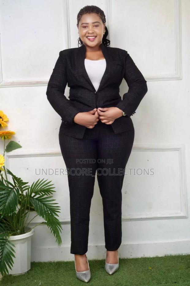 One Button Trouser Suit for Ladies - thumbnail 3