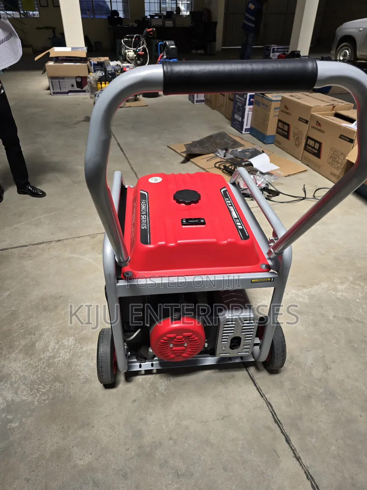 Manual Generator 10.4va Petrol Powered