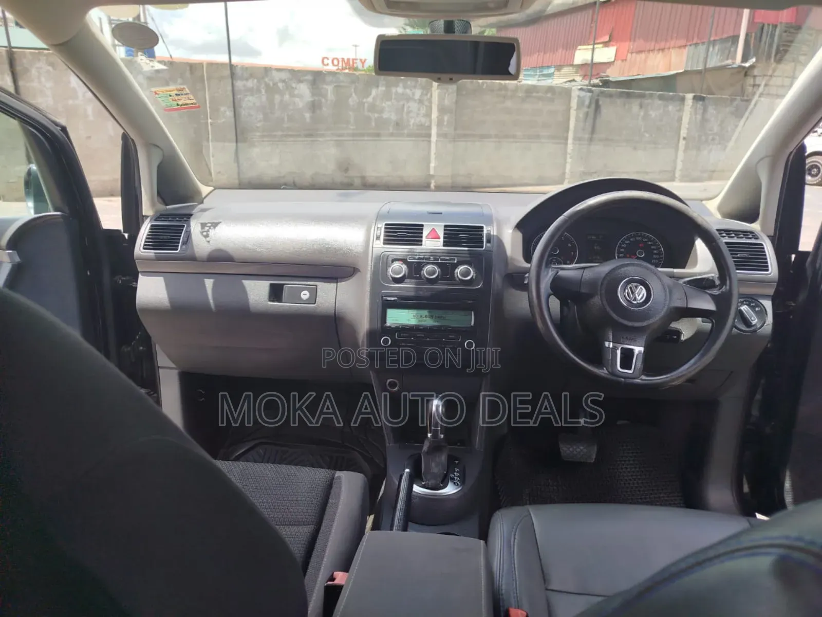 Volkswagen Touran 1.4 TSI 2011 Black