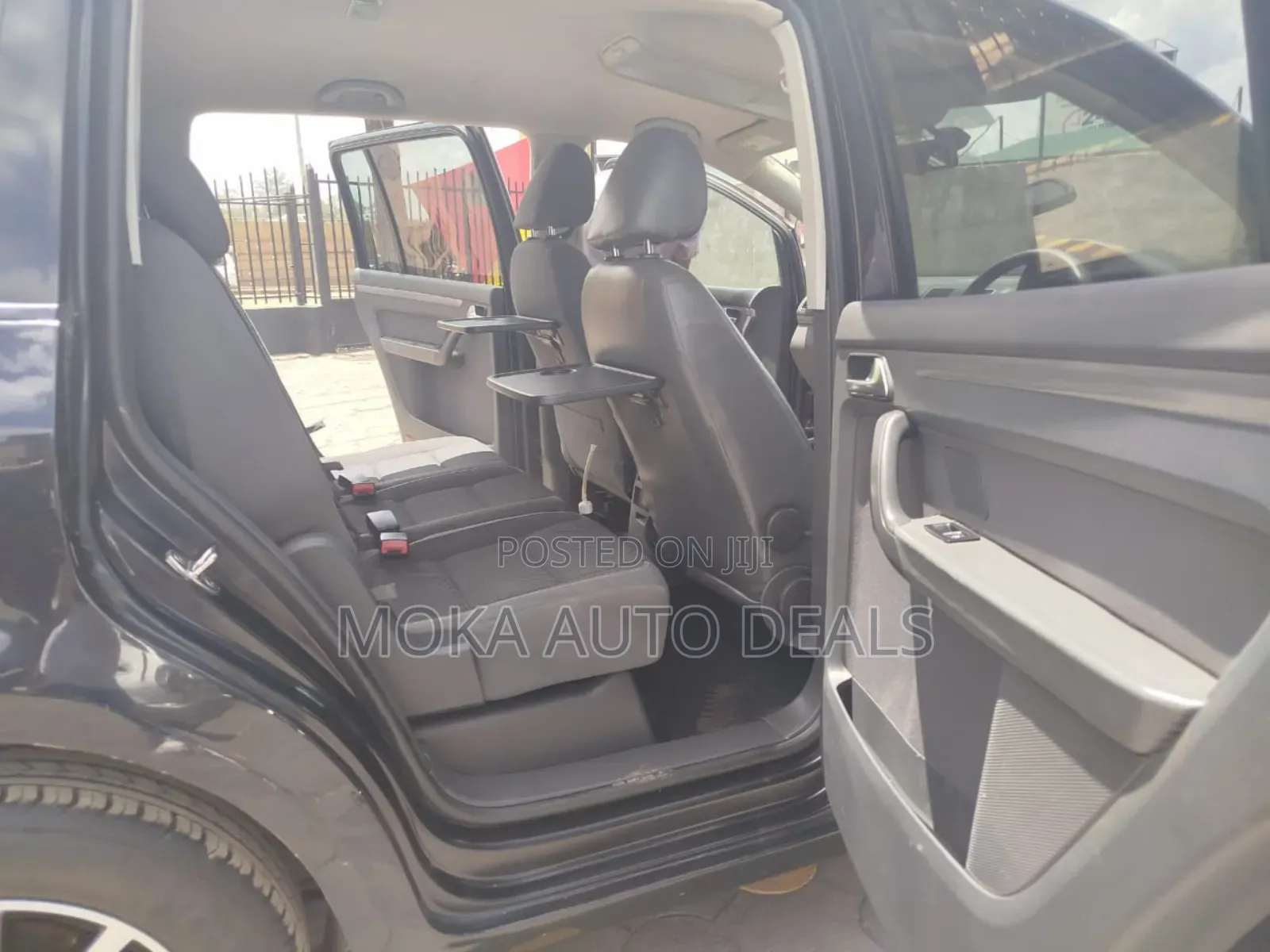 Volkswagen Touran 1.4 TSI 2011 Black