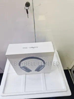 Green Brand New Airpods Max With a Smart Case