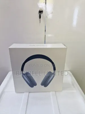Green Brand New Airpods Max With a Smart Case