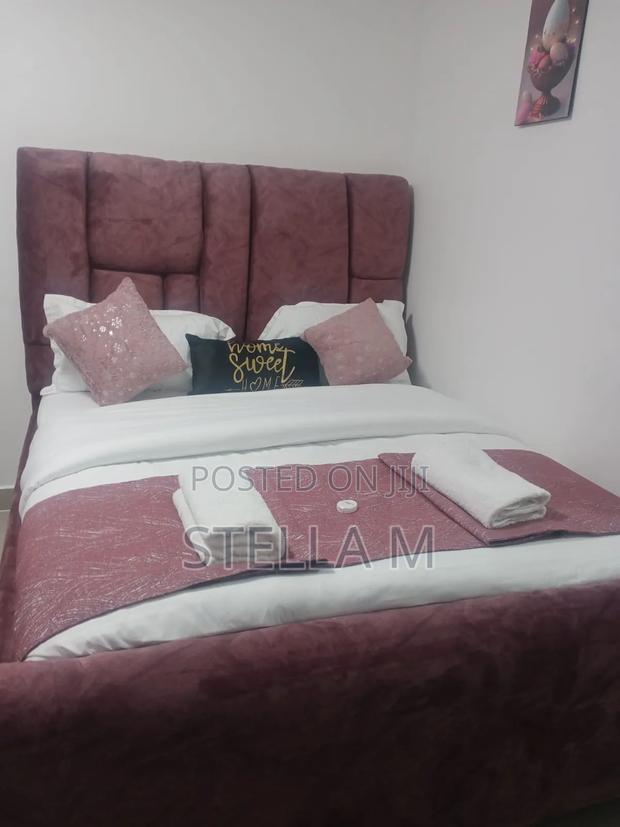 Airbnb Executive Studio - thumbnail 3