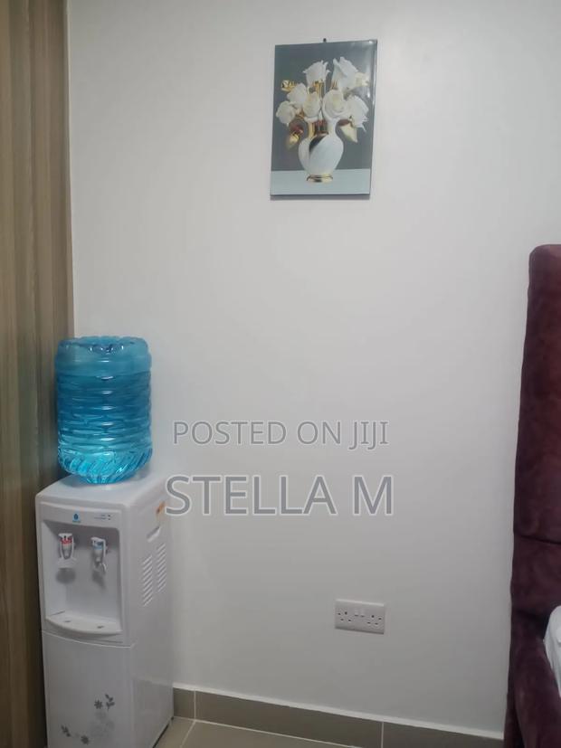 Airbnb Executive Studio - thumbnail 4