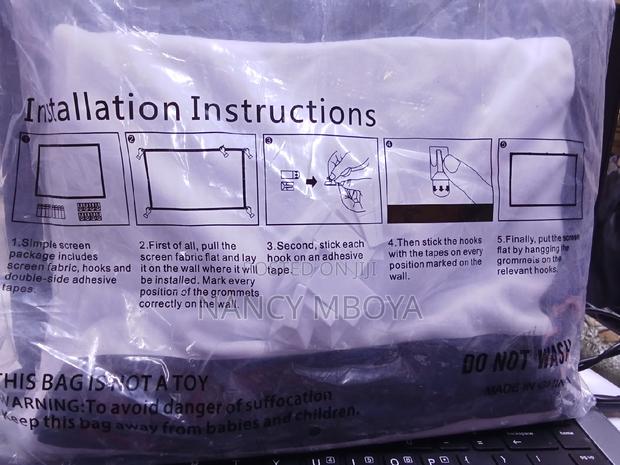 Fabric Foldable Projection Screen 100 Inch - thumbnail 3