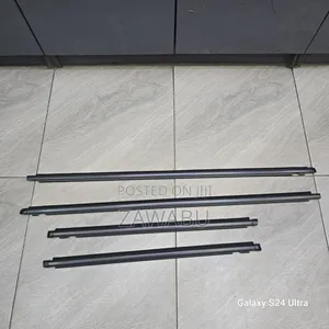 Weather Strips Vitz 99-03 Black