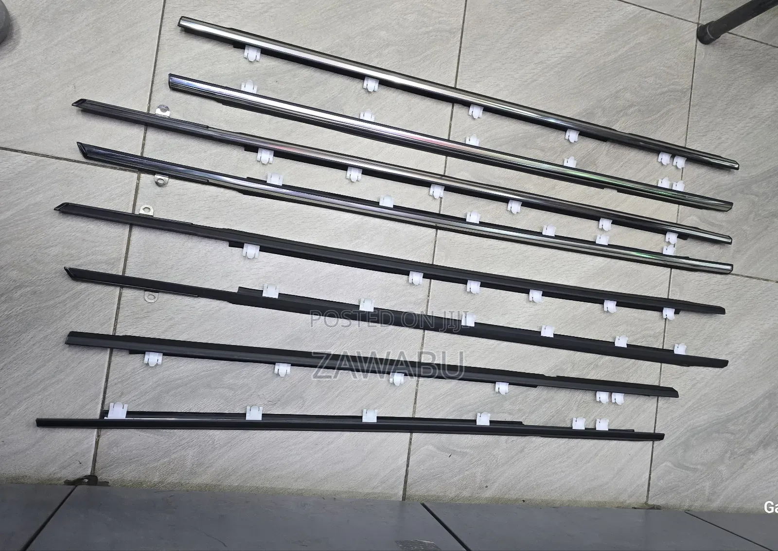 Weather Strip Corolla Ae100/102 Chrome