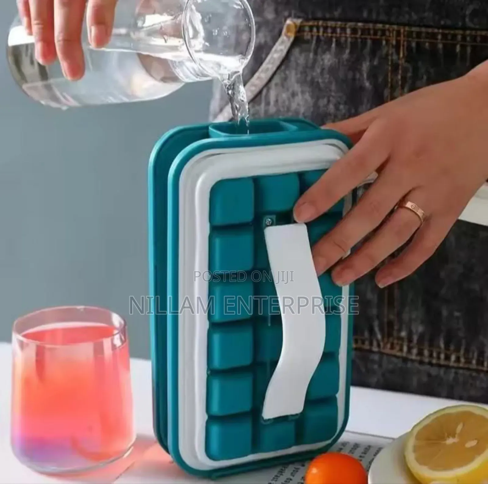 Portable Leakable Ice Cube Mould