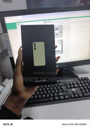 New Samsung Galaxy S24 256 GB Yellow