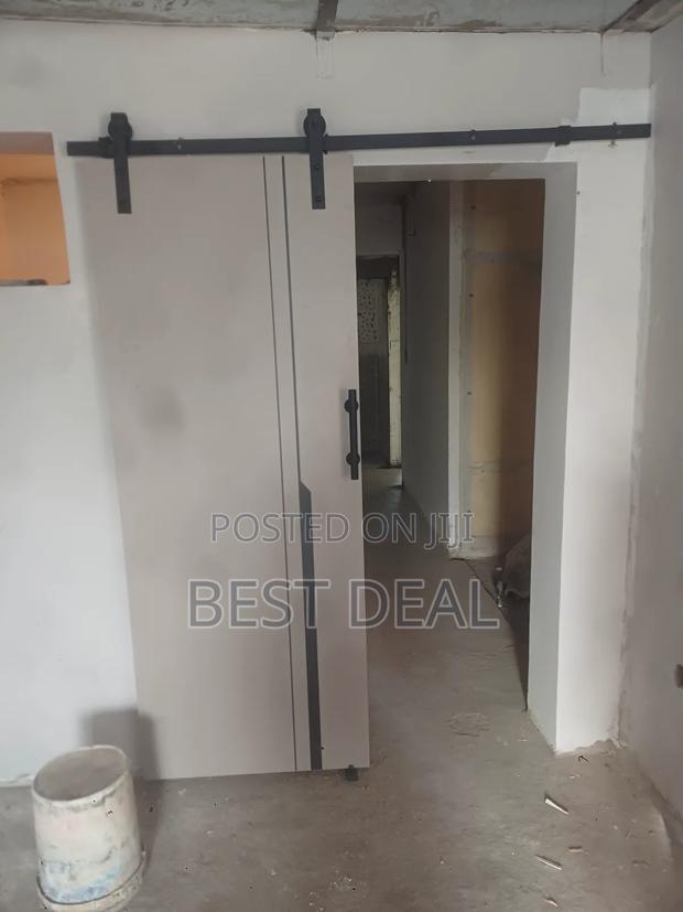 Sliding Barn Door - thumbnail 3
