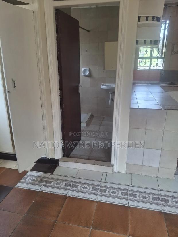 Studio Apartment in Valley Arcade for rent - thumbnail 9