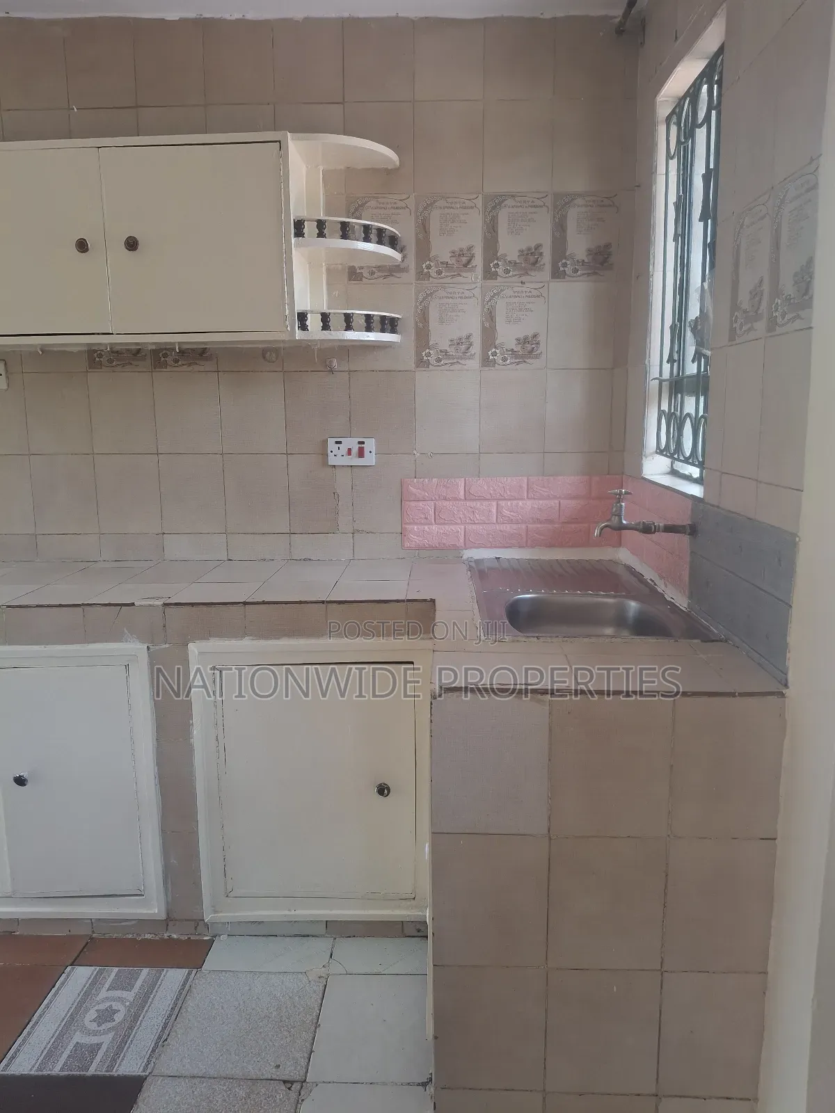 Studio Apartment in Valley Arcade for rent