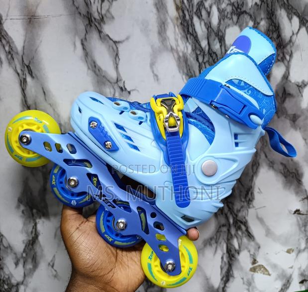 Small Size (28-31) Boys Hard Boot Roller Skates