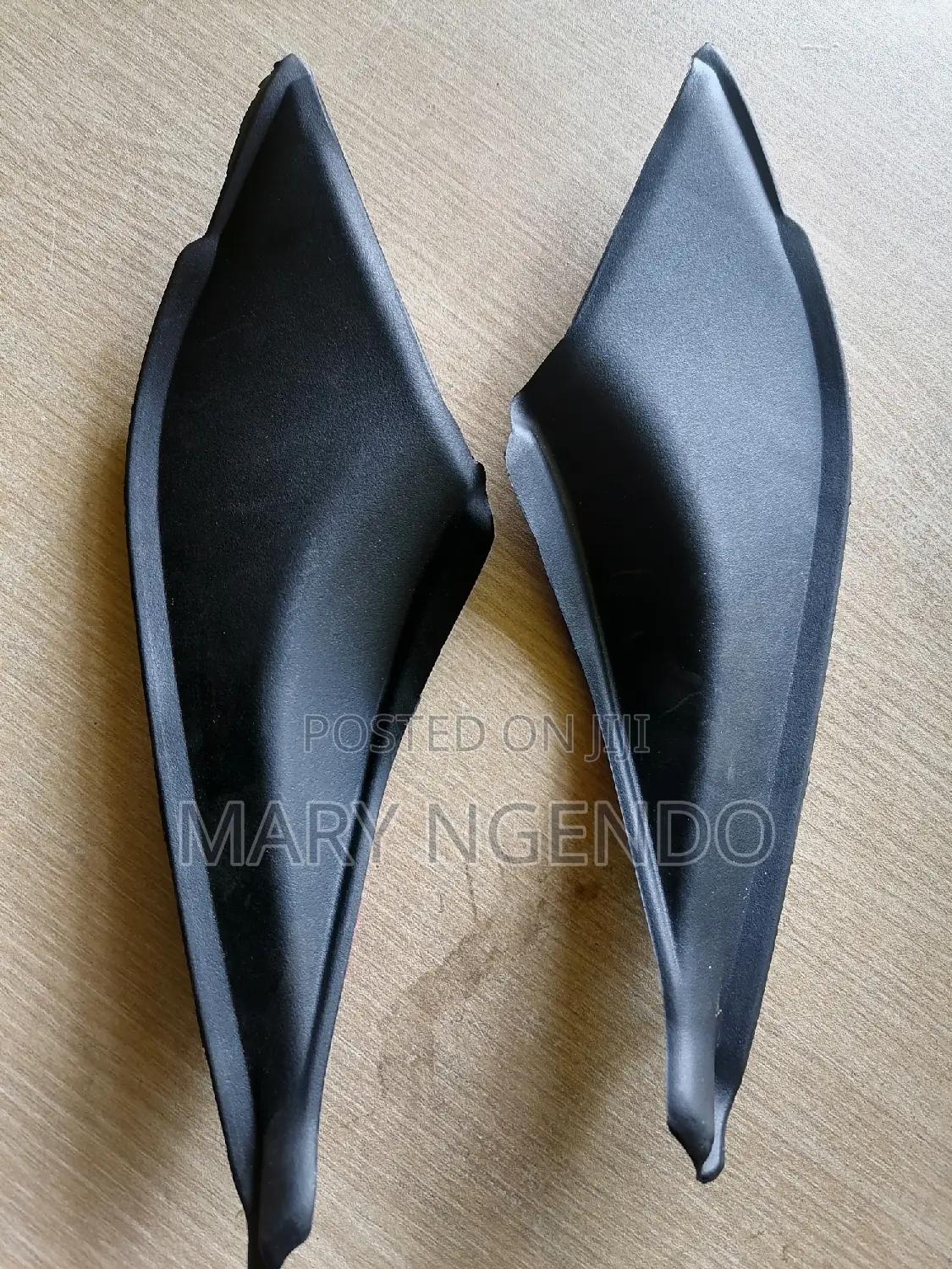 Windscreen Finisher for Toyota Fielder