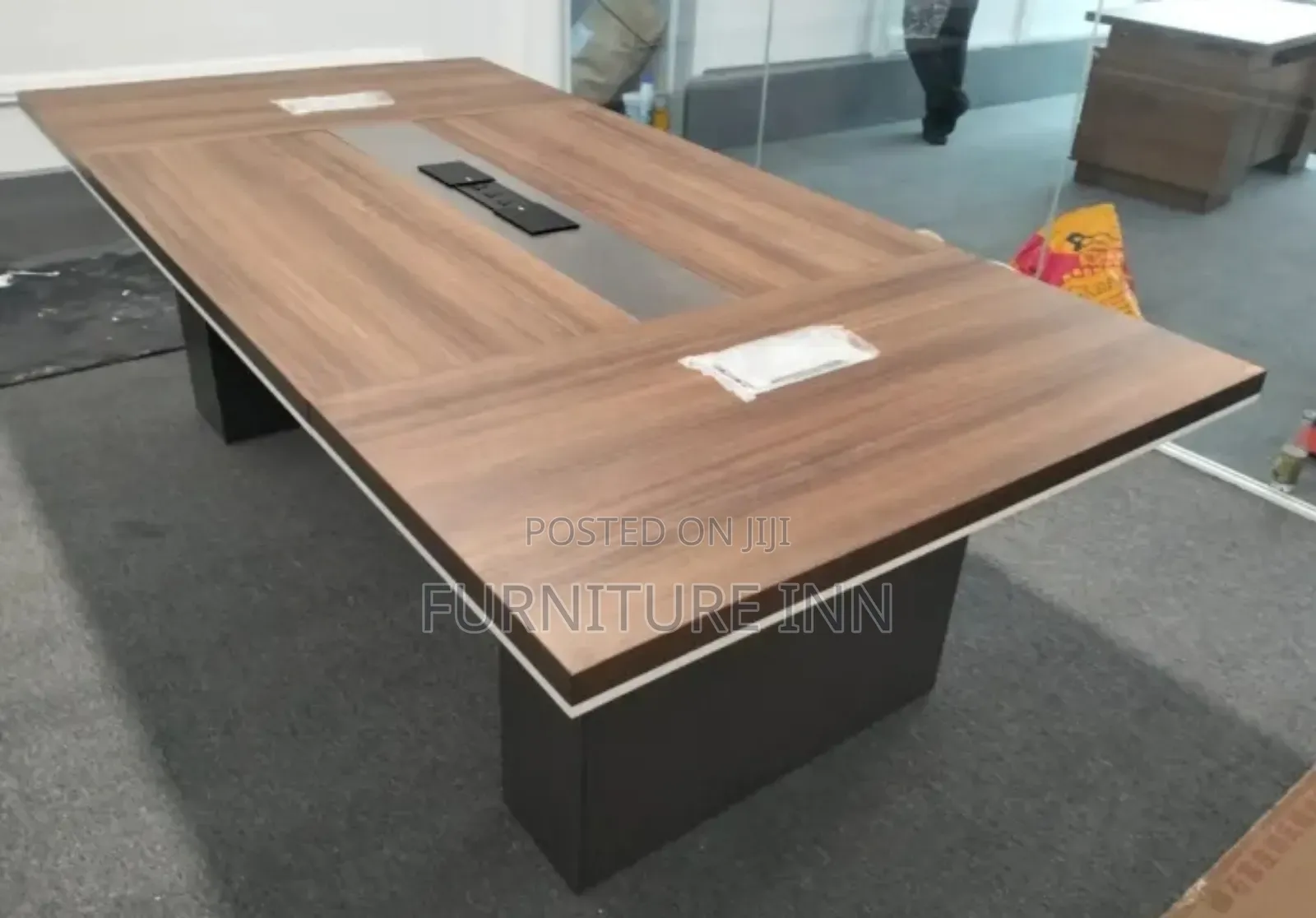 Luxurious 3m Boardroom Table