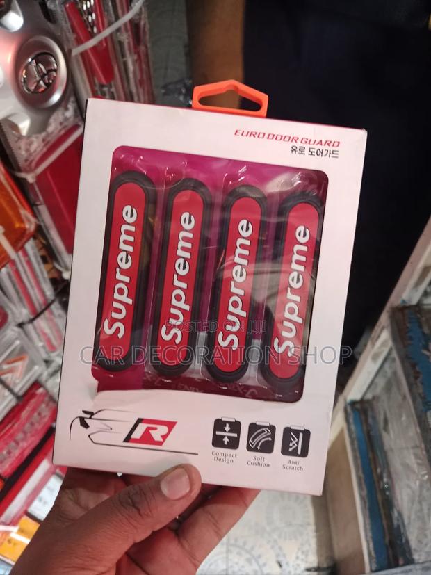 Supreme Red 4pcs Door Guard