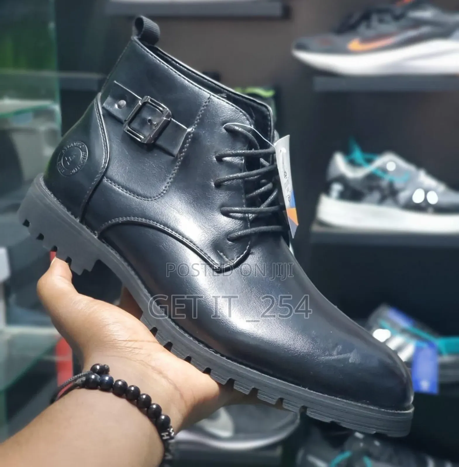 *Quality Leather Boots*
Size 39-45