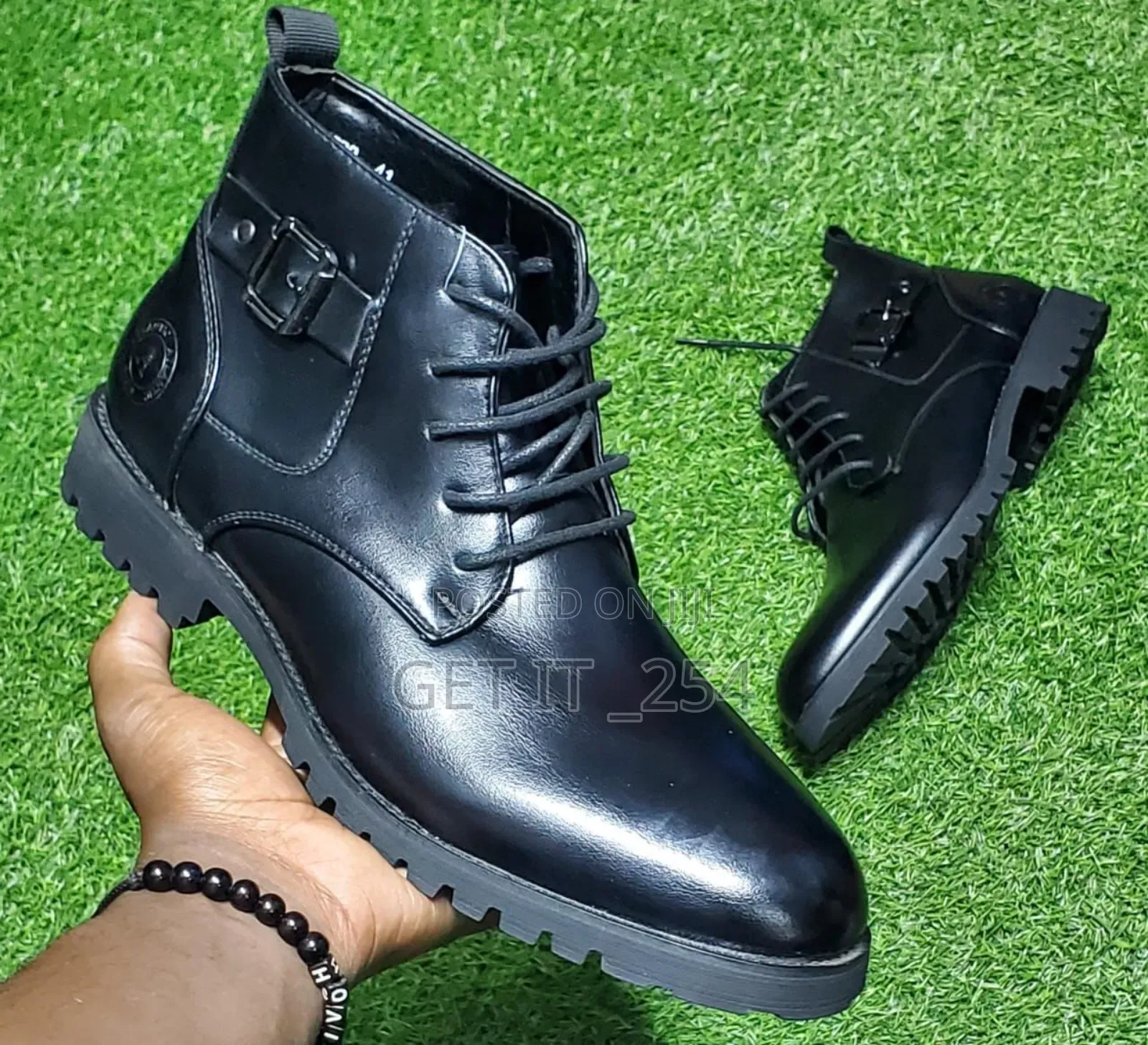 *Quality Leather Boots*
Size 39-45