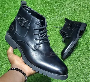 *Quality Leather Boots*
Size 39-45