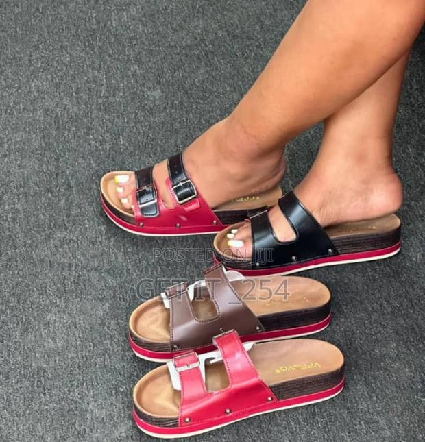 Wamathe Sandals
Size 37-42 - thumbnail 2