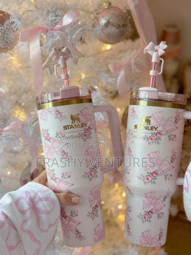 Original Branded Stanley Cup/ With a Topper - main view