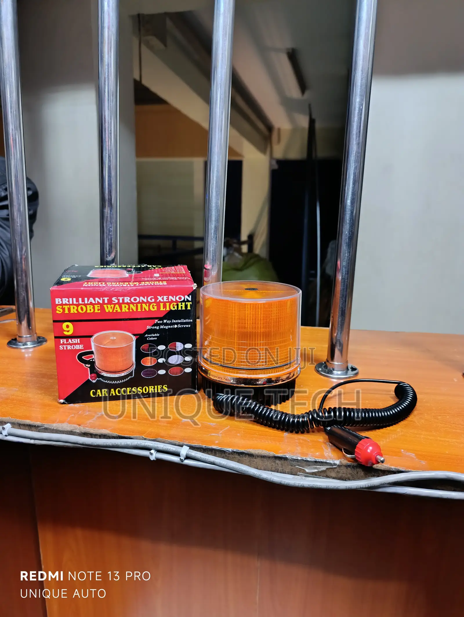 Bright Led Strobe Light 24v – Magnetic Base, Amber Flash