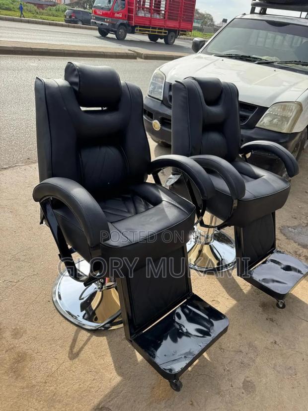 Hydrolic Black Fancy Barber Chair - thumbnail 3