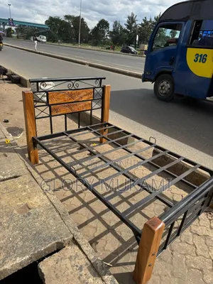 4by6black Comfortable Bed