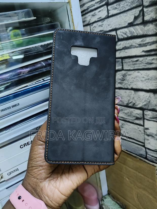 Samsung Galaxy Note 9 Black Leather Flip Cover - thumbnail 2