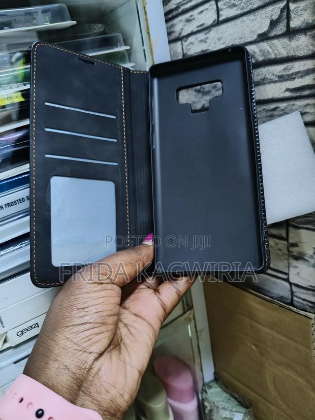 Samsung Galaxy Note 9 Black Leather Flip Cover - thumbnail 3