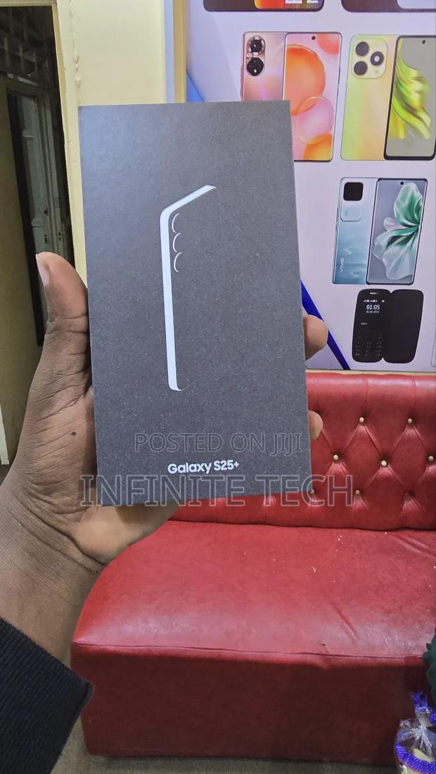 New Samsung Galaxy S25+ 512 GB Black - main view